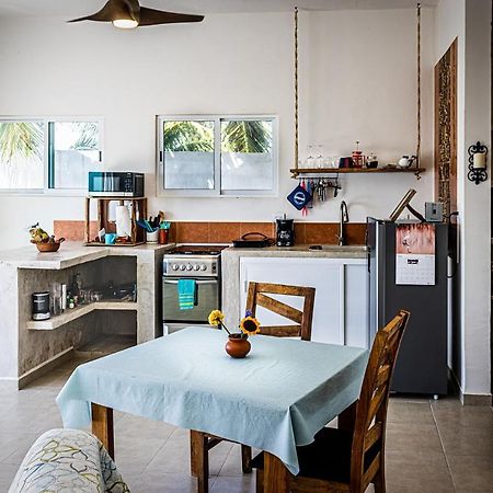 Oceanfront Casita Coral Apartment Chelem Exterior photo